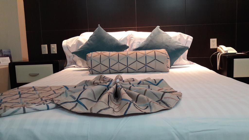 Hotel La Torre San Francisco San Francisco del Rincón エクステリア 写真